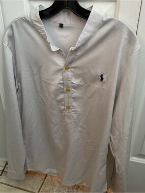 Polo-Style Men’s Long Sleeve Shirt in Light Gray with Embroidered Logo